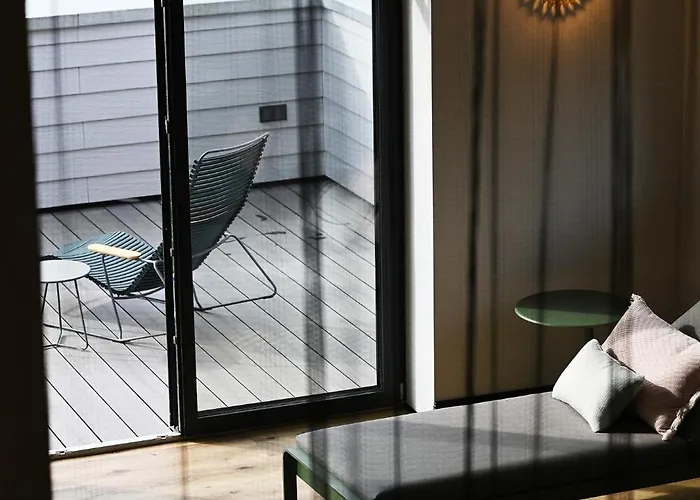 Binnendiek Haus 6 4 *